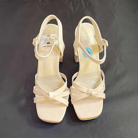 BRAND NEW OLIVIA MILLER HIGH BLOCK HEEL OPEN TOE ADJUSTABLE BUCKLE SANDAL - Picture 4 of 15